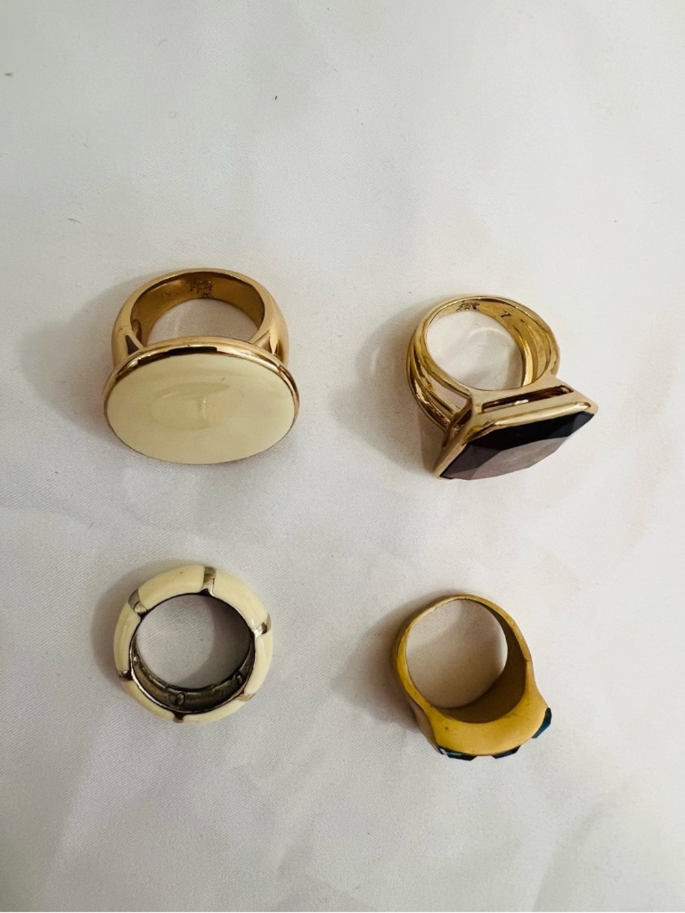 Womens Assorted Statement Rings Set - Picture 2 of 3